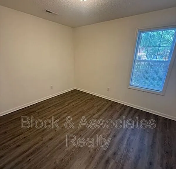 515 Holly St — Photo 4