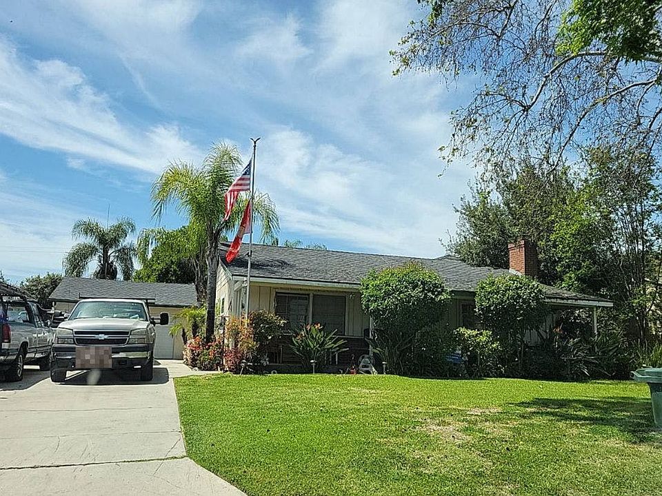 1st image of 5233 McClintock Ave
