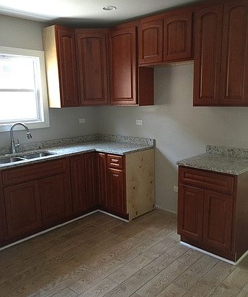 4th image of 5711 S Christiana Ave