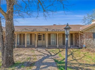 10566 N Dowling Rd, College Station, TX 77845