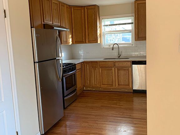 2nd image of 88-92 Sedgwick Ave