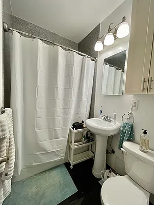 Rented by Douglas Elliman | media 15