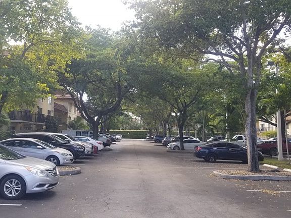 4th image of 8600 SW 109th Ave APT 204
