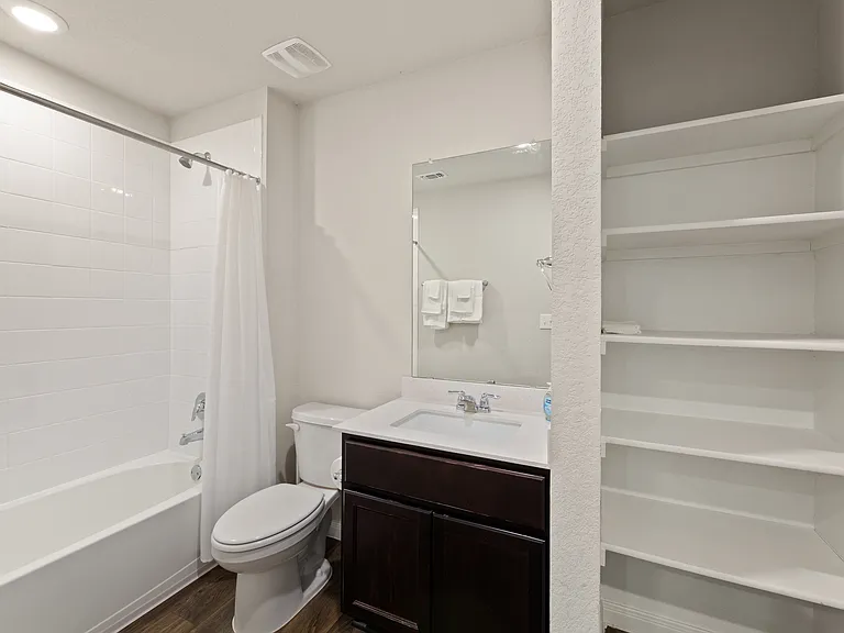 2920 Tweedy Trl — Photo 18