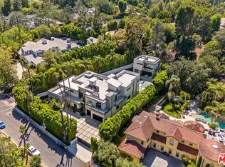 4111 Valley Meadow Rd, Encino, CA 91436