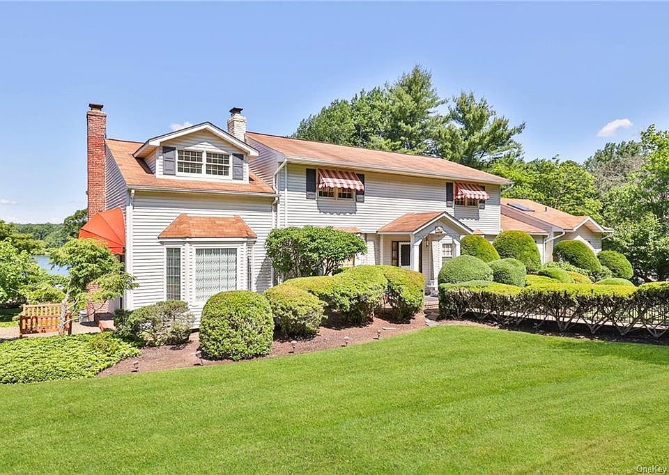 202 Waters Edge, Valley Cottage, NY 10989 Zillow