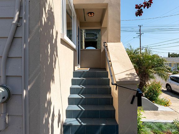 3rd image of 4320 Pampas Ave