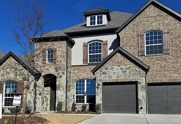 2nd image of 2840 Clearwater Dr