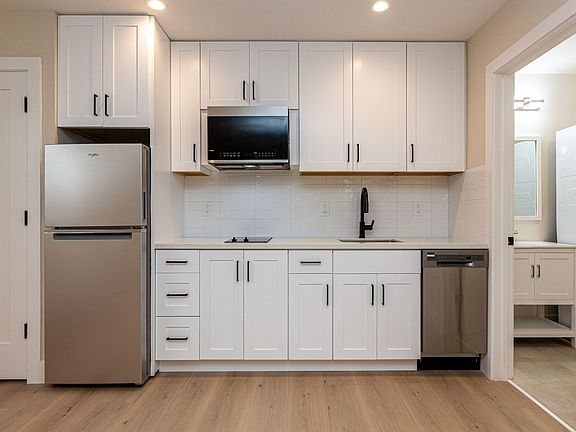 5th image of 305 Bocana St #E