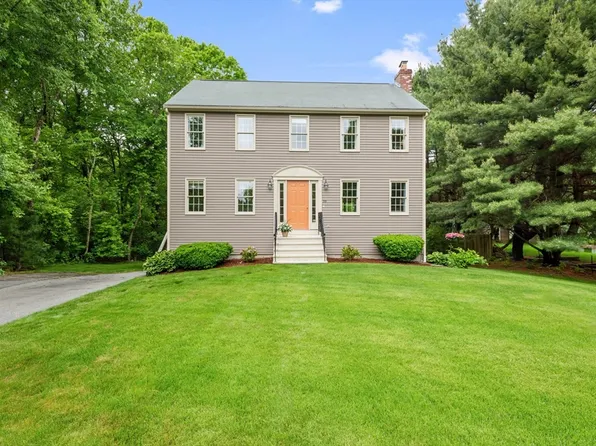 35 Laura Ln, Norton, MA 02766