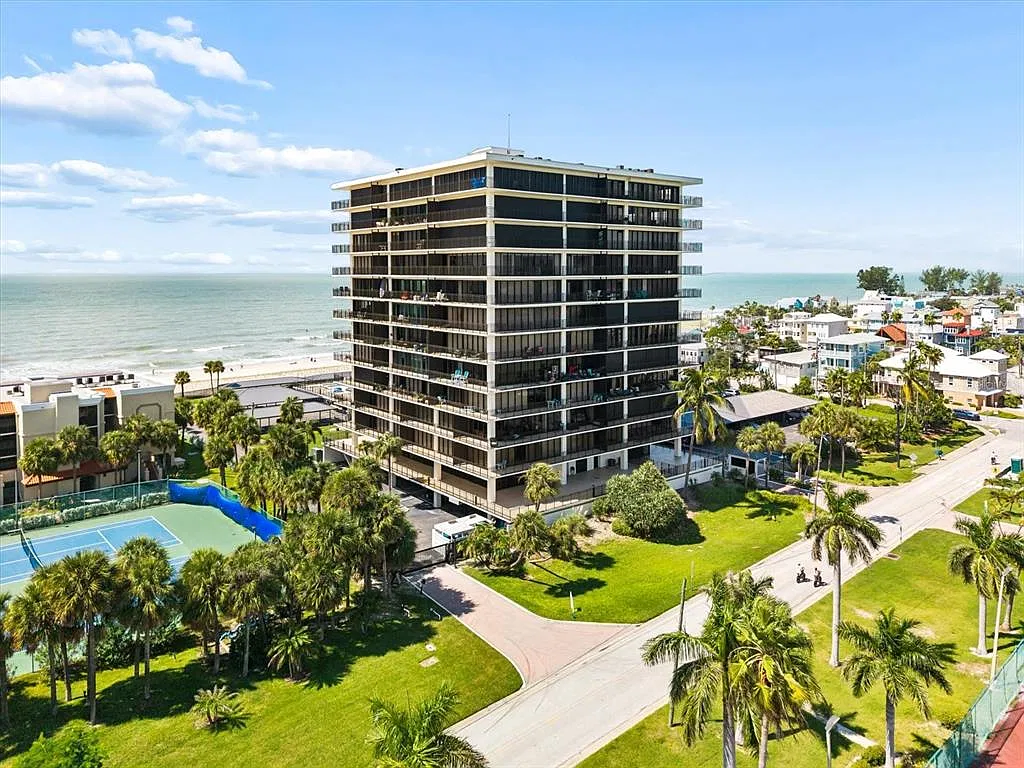 7600 Bayshore Dr — Photo 3