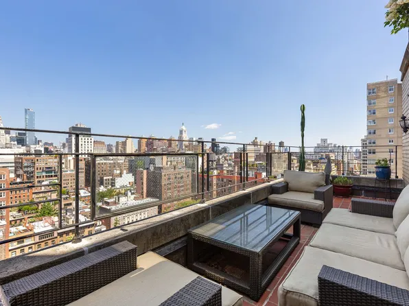 11 Fifth Avenue image 4 of 12