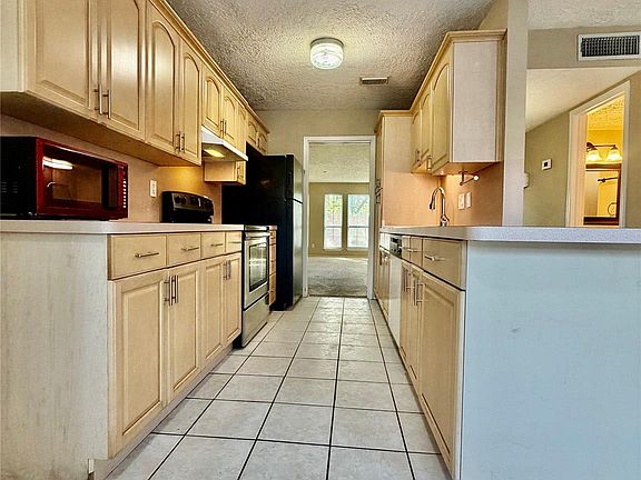 4th image of 5801 Lumberdale Rd Unit 134