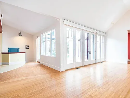 524 S Highland Ave — Photo 31