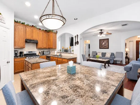 8019 Thorncroft Manor Ln, Richmond, TX 77407
