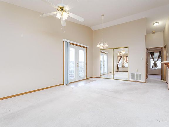 4th image of 4415 Strickland Dr