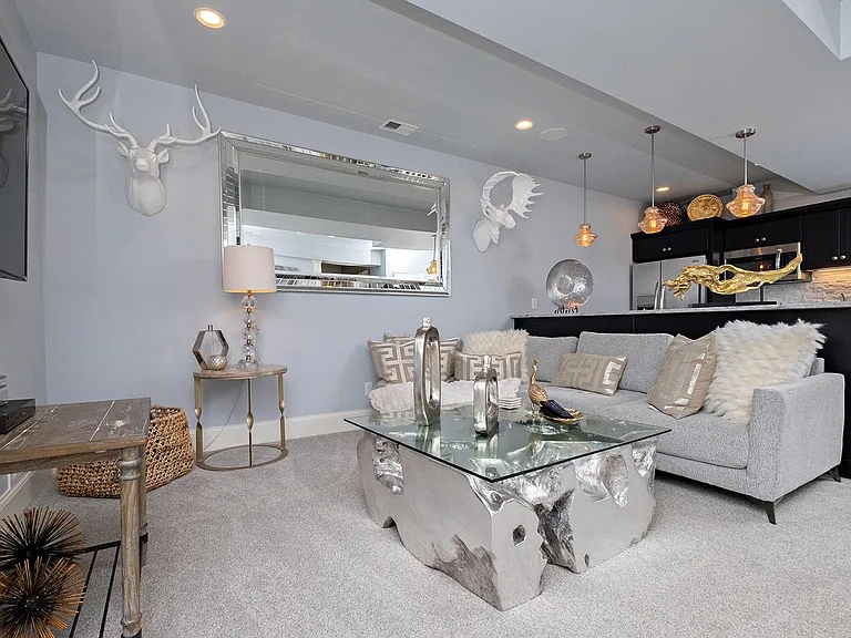 9406 Harlequin St — Photo 54