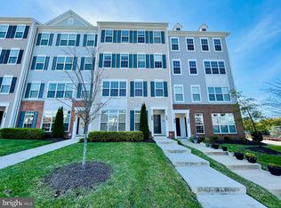 3017 Chesapeake Dr, Dumfries, VA 22026