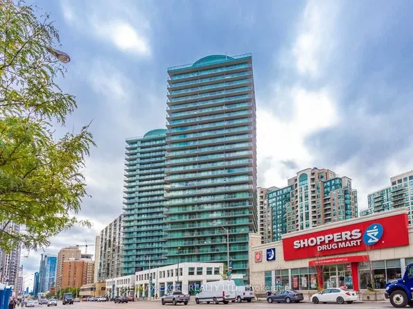 5500 Yonge St, Toronto, ON