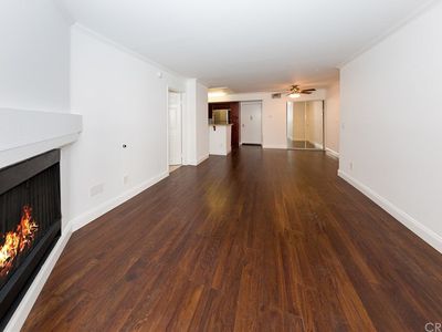 5540 Owensmouth Ave APT 124, Woodland Hills, CA, 91367