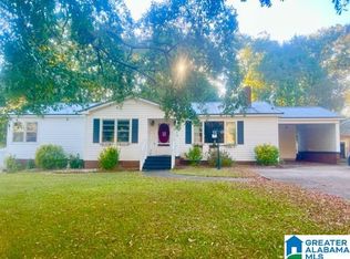 2016 Noccalula Rd, Gadsden, AL 35904