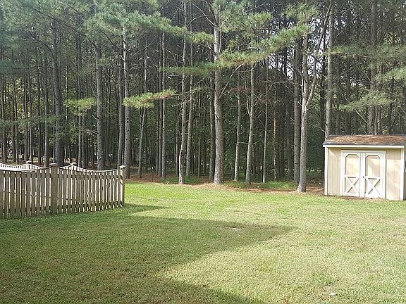 5th image of 105 Princeton Manor Dr