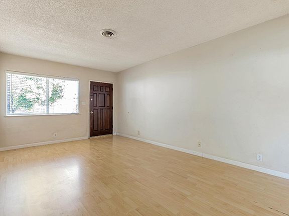 5th image of 10106 Satow Dr