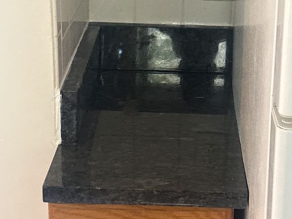 3rd image of 140 Brooks St #1