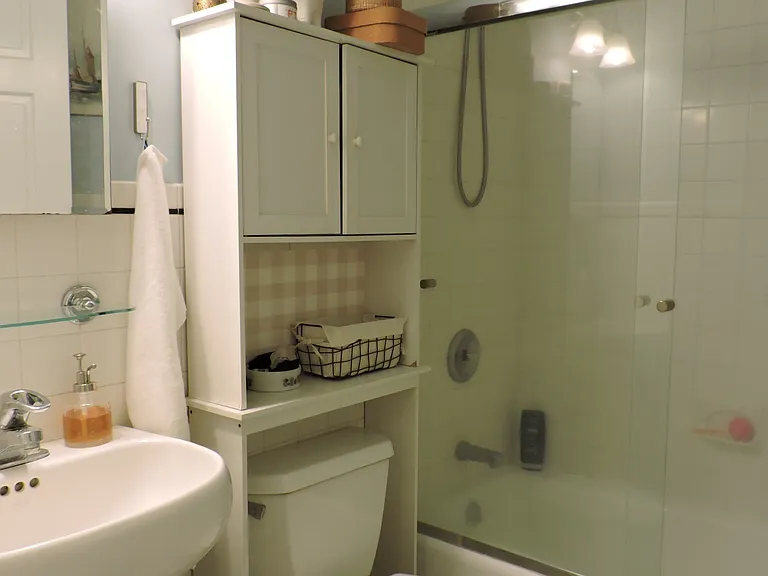 213 Holmes St #1 — Photo 8