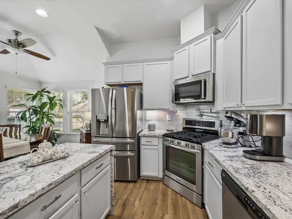 21907 Sunvolt Ct, Richmond, TX 77407