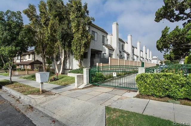 1st image of 407 Pomelo Ave APT C