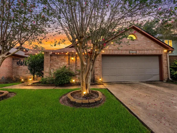 16015 Hidden Acres Dr, Houston, TX 77084