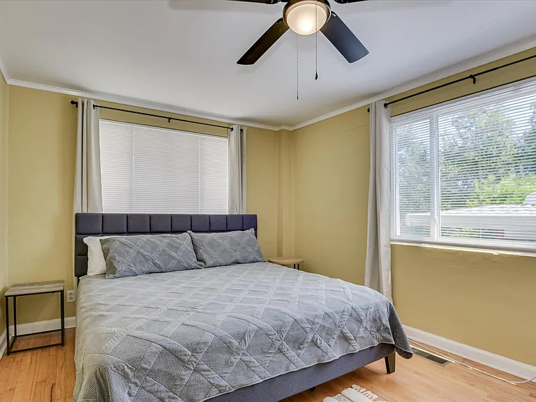 1803 Heath St — Photo 18