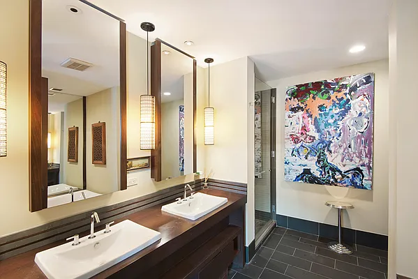 Rented by Lasri Group Inc | media 21