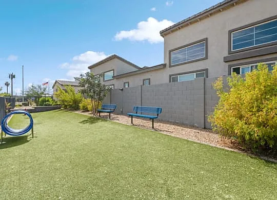 Baseline on 16 — Photo 21