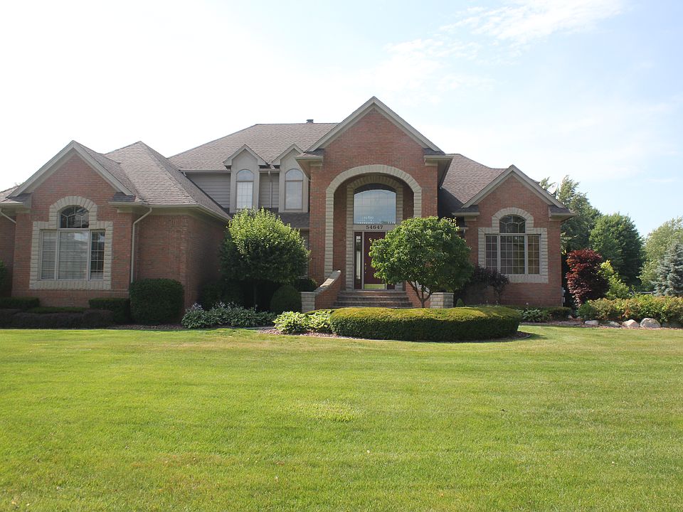 1st image of 54647 Queensborough Dr