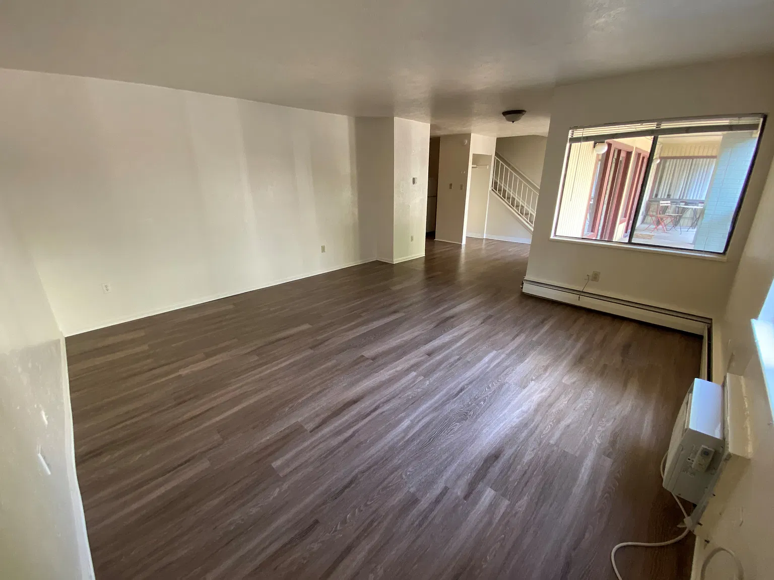 3 bed, 1100 sqft, $3,700 — Photo 3
