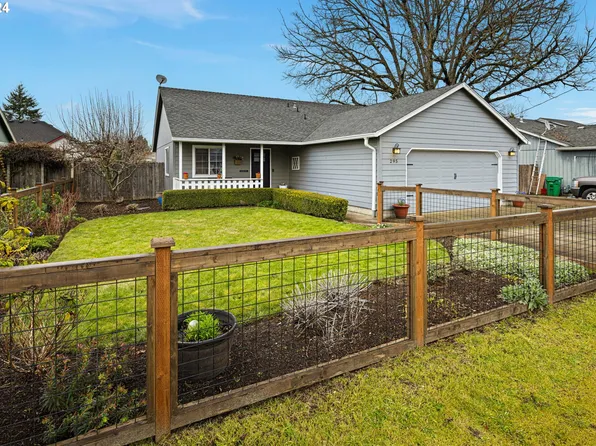295 Ferndale Dr, Eugene, OR 97404