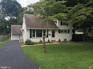 24 Grubb Rd, Malvern, PA 19355