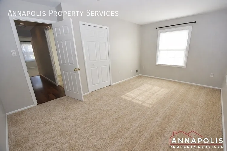 1027 Springhill Way — Photo 14