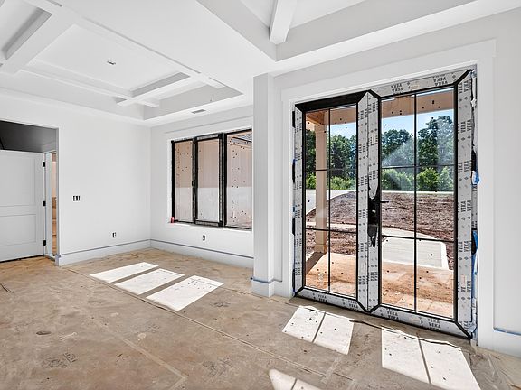 2nd image of 108 Indian Ridge Dr