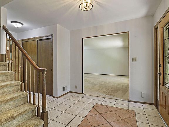 4th image of 8730 Lakeshore DRIVE