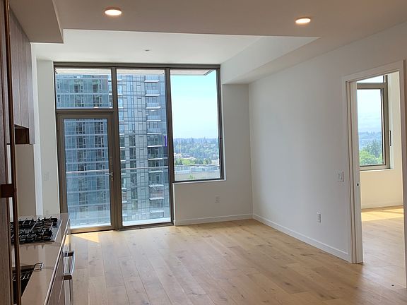 4th image of 10232 NE 10th St #1110