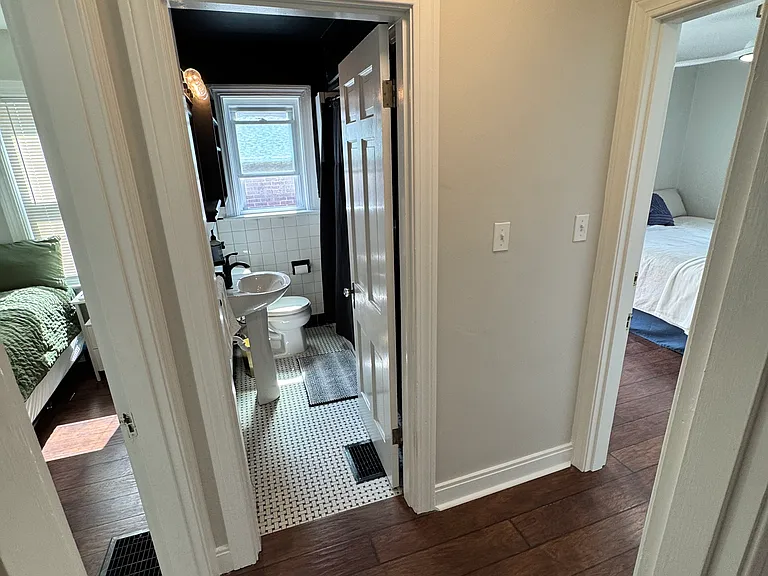 2435 Emil Ave — Photo 6