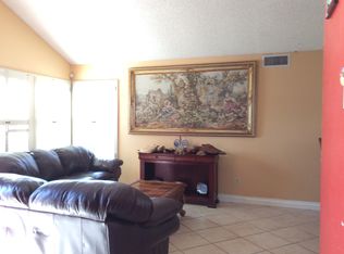 932 Newport St, Oceanside, CA 92057