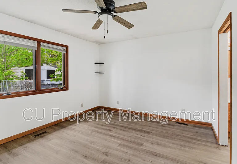 3304 Halifax Dr — Photo 25
