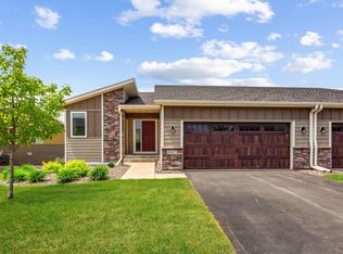 10873 Retreat Ln, Woodbury, MN 55129