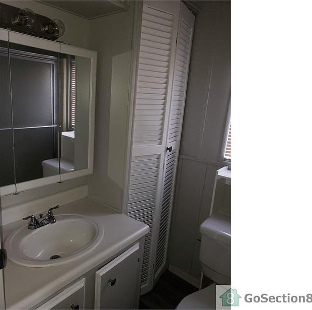 2nd image of 1723 E Flower St #A