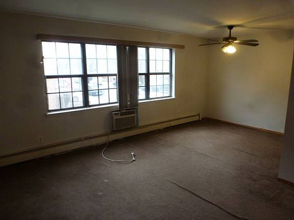 4th image of 79-00 157th Ave