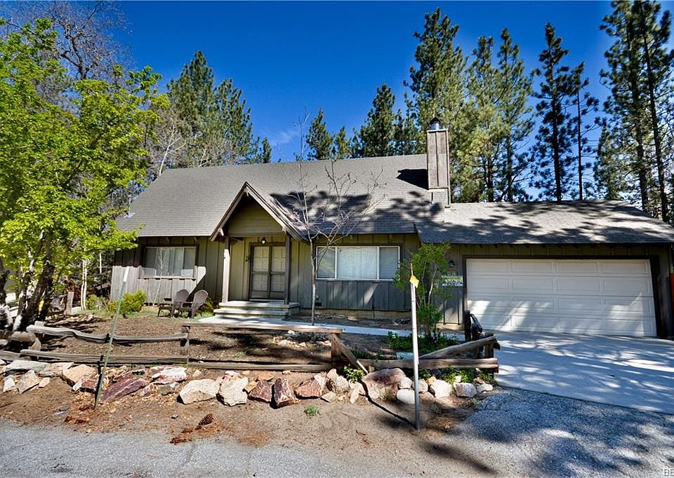 1st image of 41822 Chalet Ln